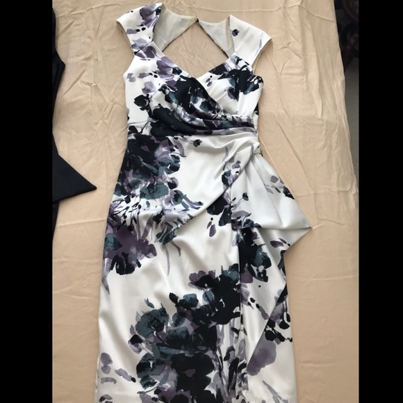 Maggy London Dresses & Skirts - ▫️◾️ Maggy London Floral Dress ◾️▫️